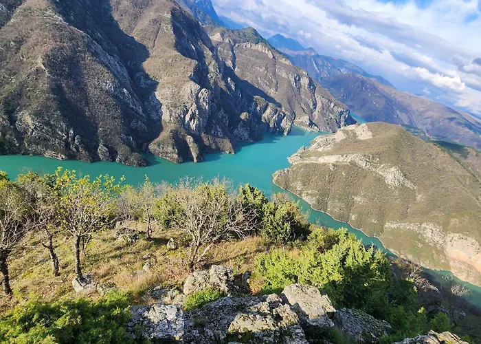 ホステル Symphony Shkodër