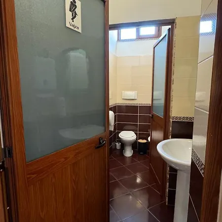 بيت شباب Symphony