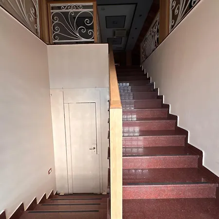 بيت شباب Symphony شكودر